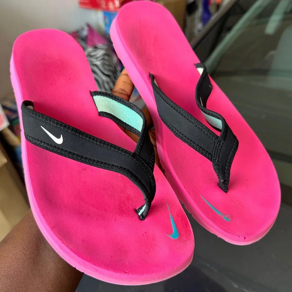 Nike Ultra Celso Girl Thong Women's Sandals Size 9 Pink